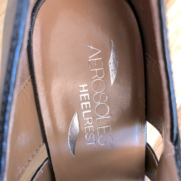 Ladies Aerosoles Zippered Pumps - Size 7 1/2 M - Picture 9 of 11